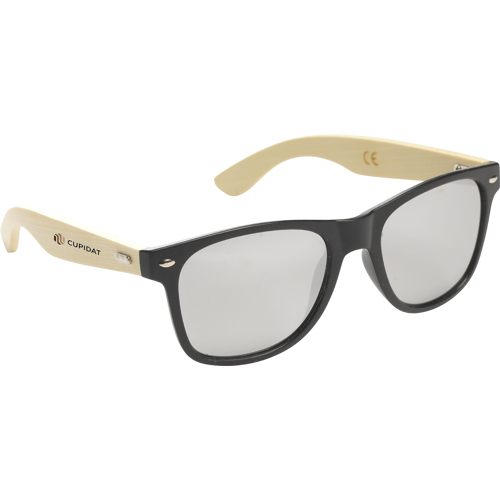 Sunglasses with bamboo arms