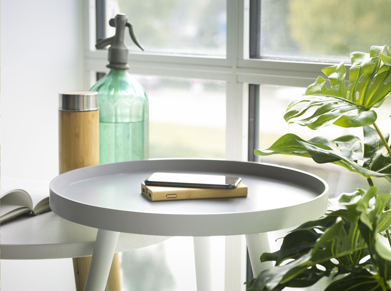 Bamboo wireless charger & power bank (8,000 mAh) 266456_823 (Bamboo)