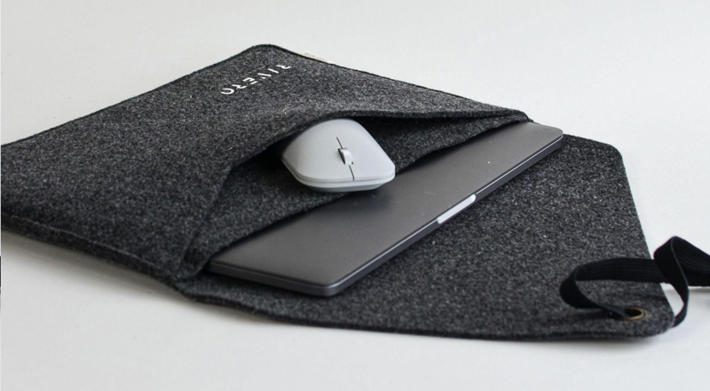Made recycled laptop sleeve 269492_001 (Black)