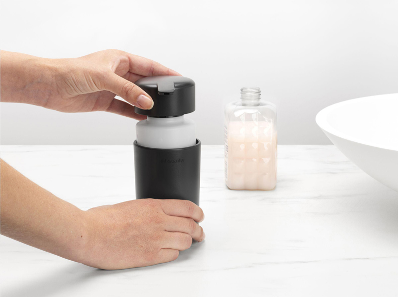 Brabantia soap dispenser (250ml) 262963_491 (Dark Grey)