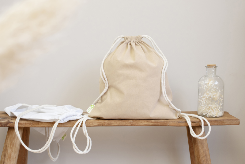 Recycled cotton drawstring bag. (120gsm/3.54oz) 1039470_lif