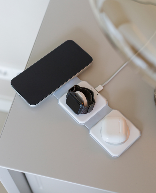 3 in 1 Charging station 1514191_lif
