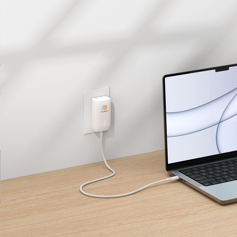 Belkin BoostCharge 3-Port wall charger (UK) 262756_002 (White)