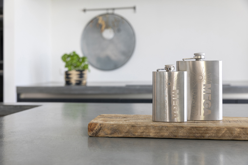 Hip flask (240ml) 007679_lif