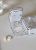 Pill box 1513479_lif