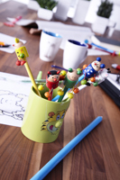 Pencil with animal 001207_lif