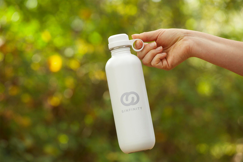 Recycled stainless steel single walled bottle (750ml)  263041_002 (White)