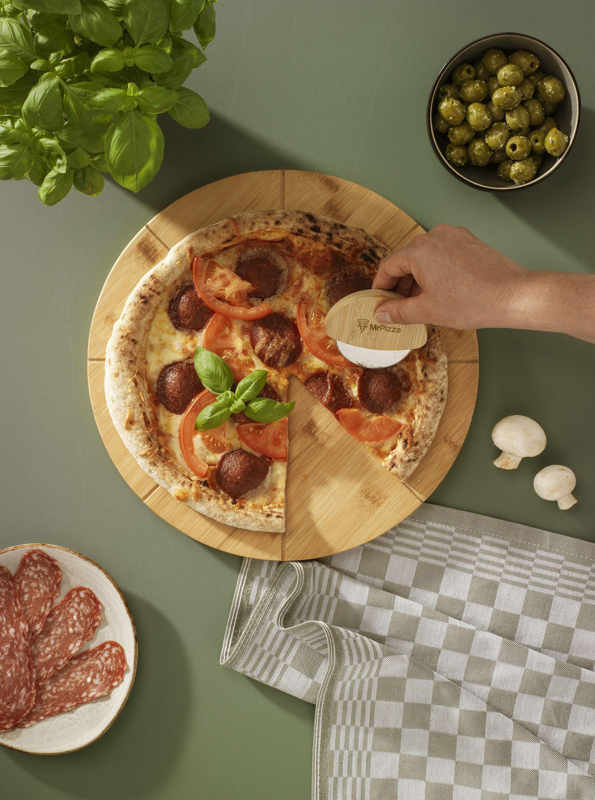 Bamboo pizza cutter 263091_945 (Wood)