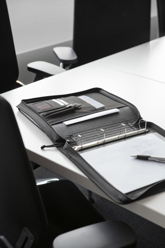Conference folder (approx. A4) 008661_lif