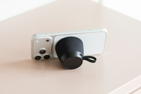 Recycled speaker and phone stand 1511583_lif