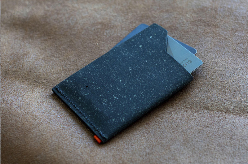 Made recycled leather card holder 269136_001 (Black)