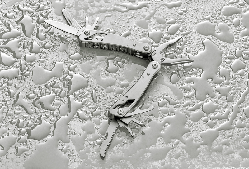 Aluminium multi-tool 1349358_001 (Black)