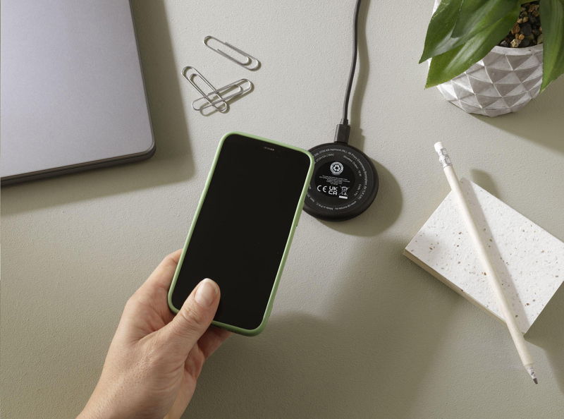 Recycled 15W magnetic wireless charger 262516_208 (Black/black)